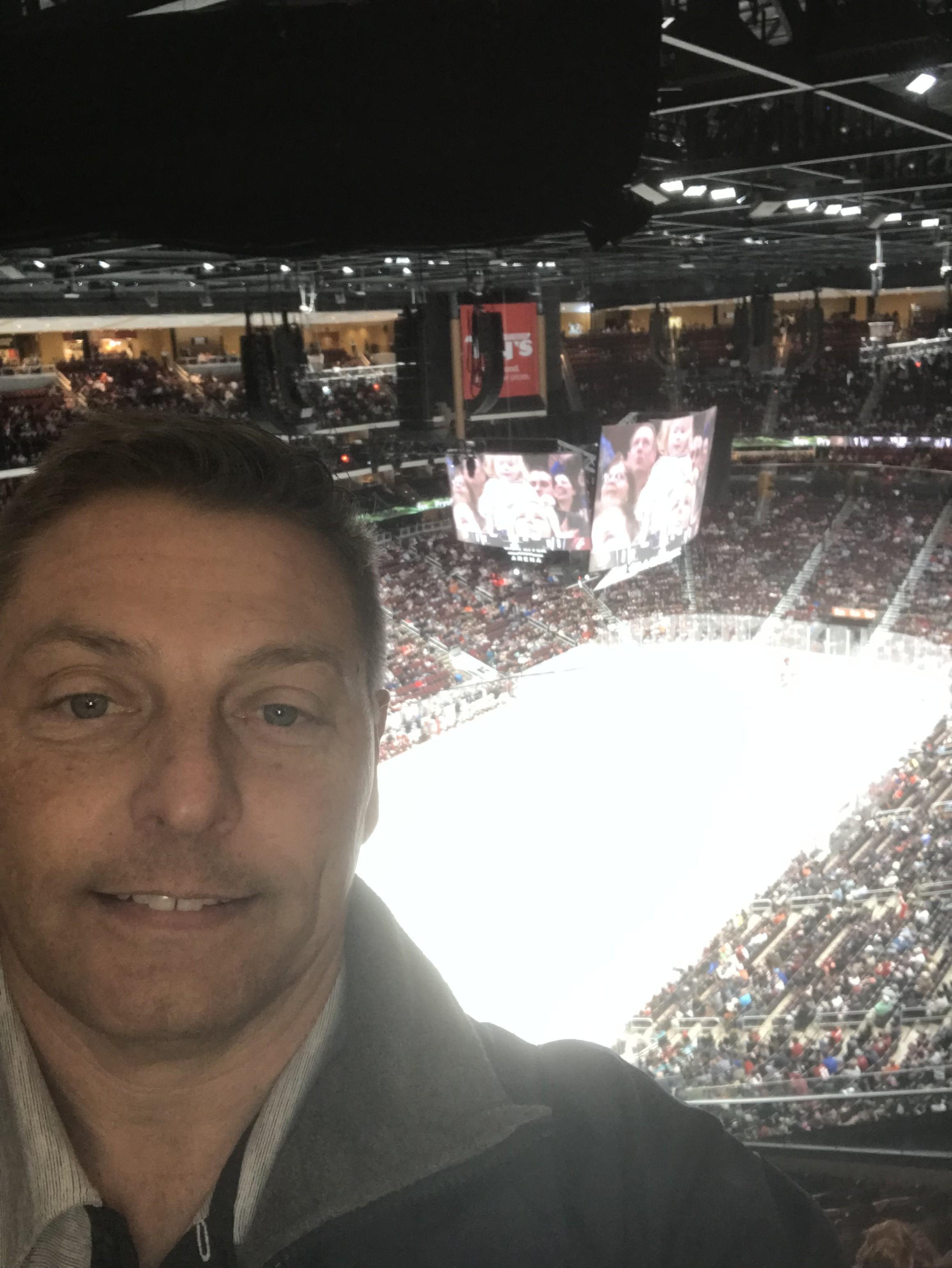Arizona Coyotes vs. Vancouver Canucks - NHL