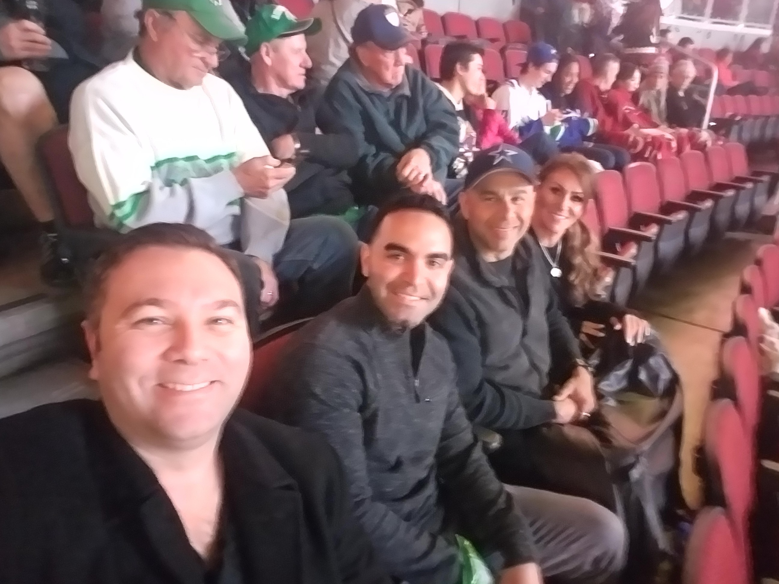 Arizona Coyotes vs. Vancouver Canucks - NHL