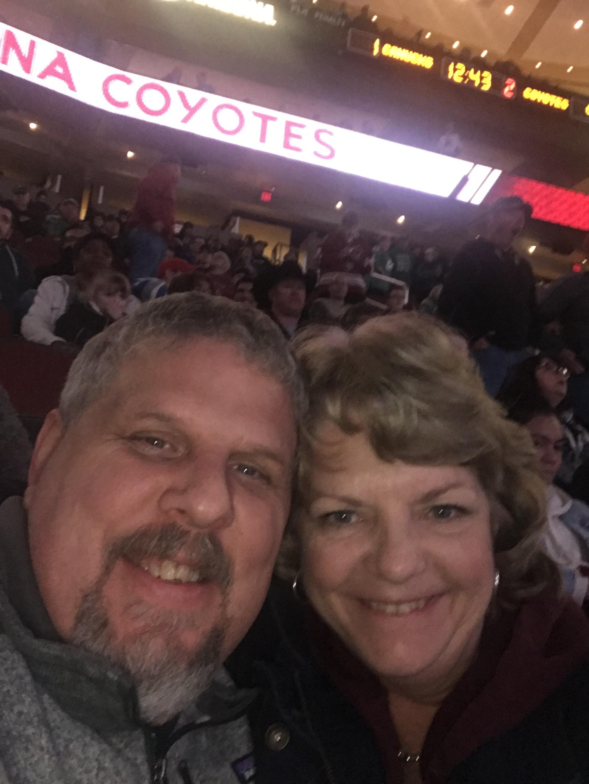 Arizona Coyotes vs. Vancouver Canucks - NHL