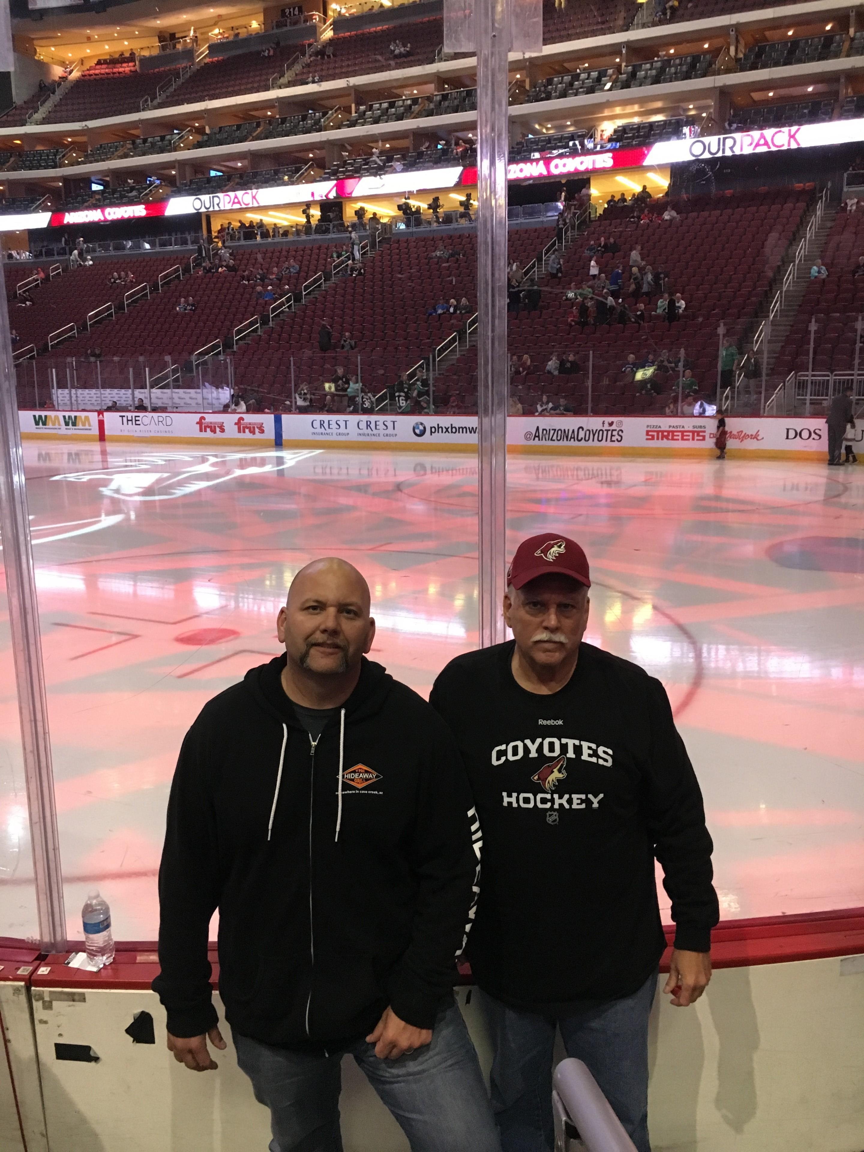 Arizona Coyotes vs. Vancouver Canucks - NHL