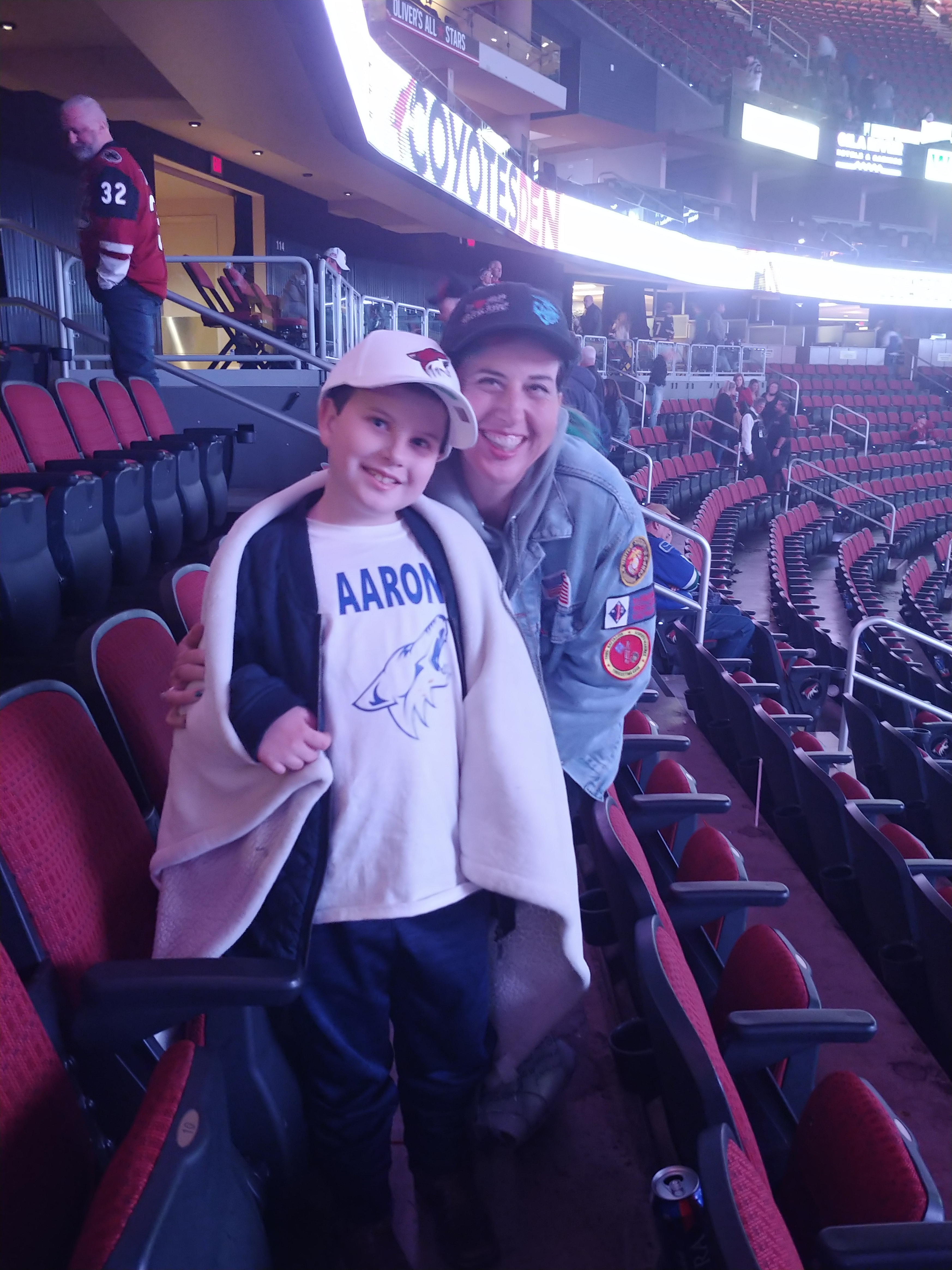 Arizona Coyotes vs. Vancouver Canucks - NHL
