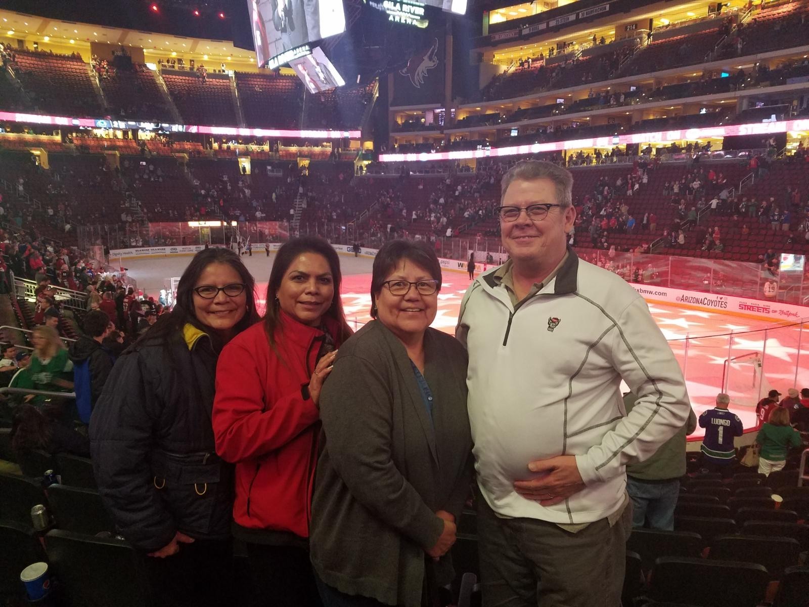 Arizona Coyotes vs. Vancouver Canucks - NHL