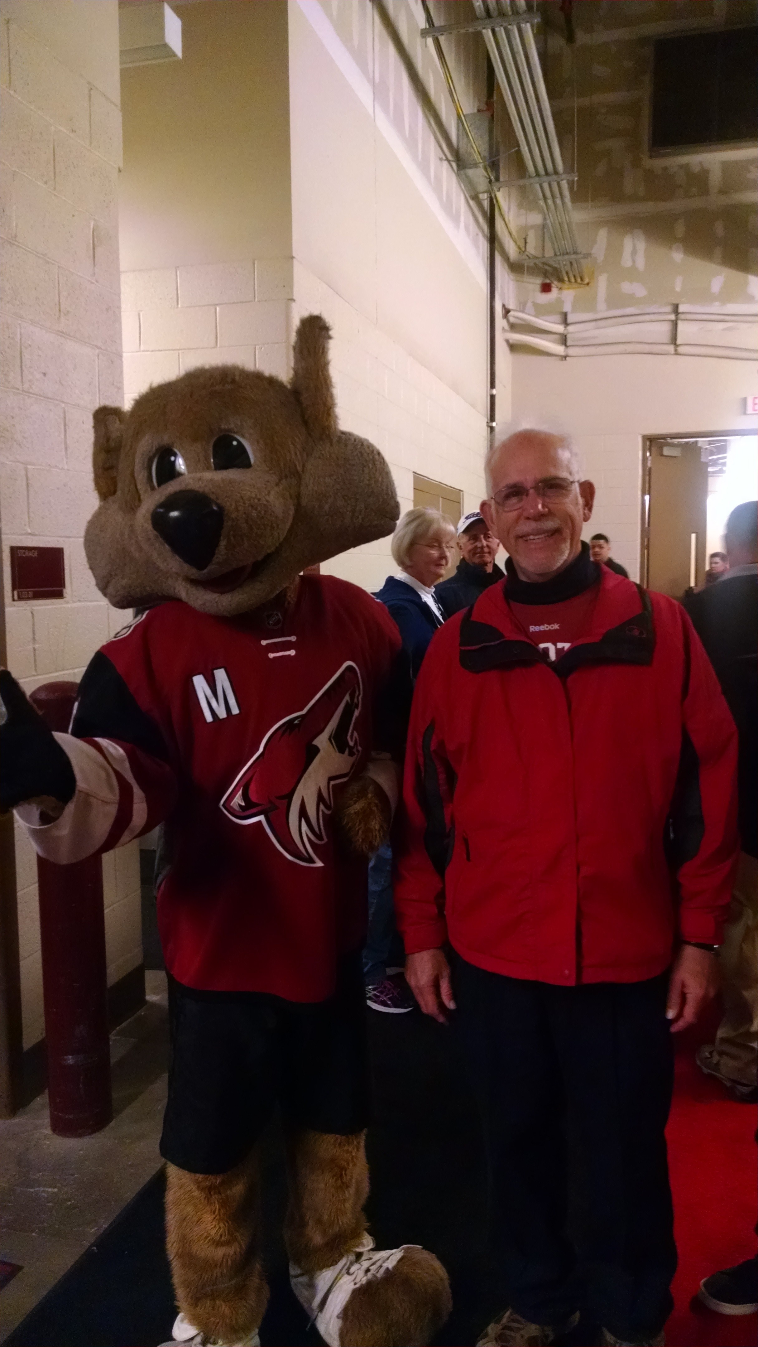Arizona Coyotes vs. Vancouver Canucks - NHL