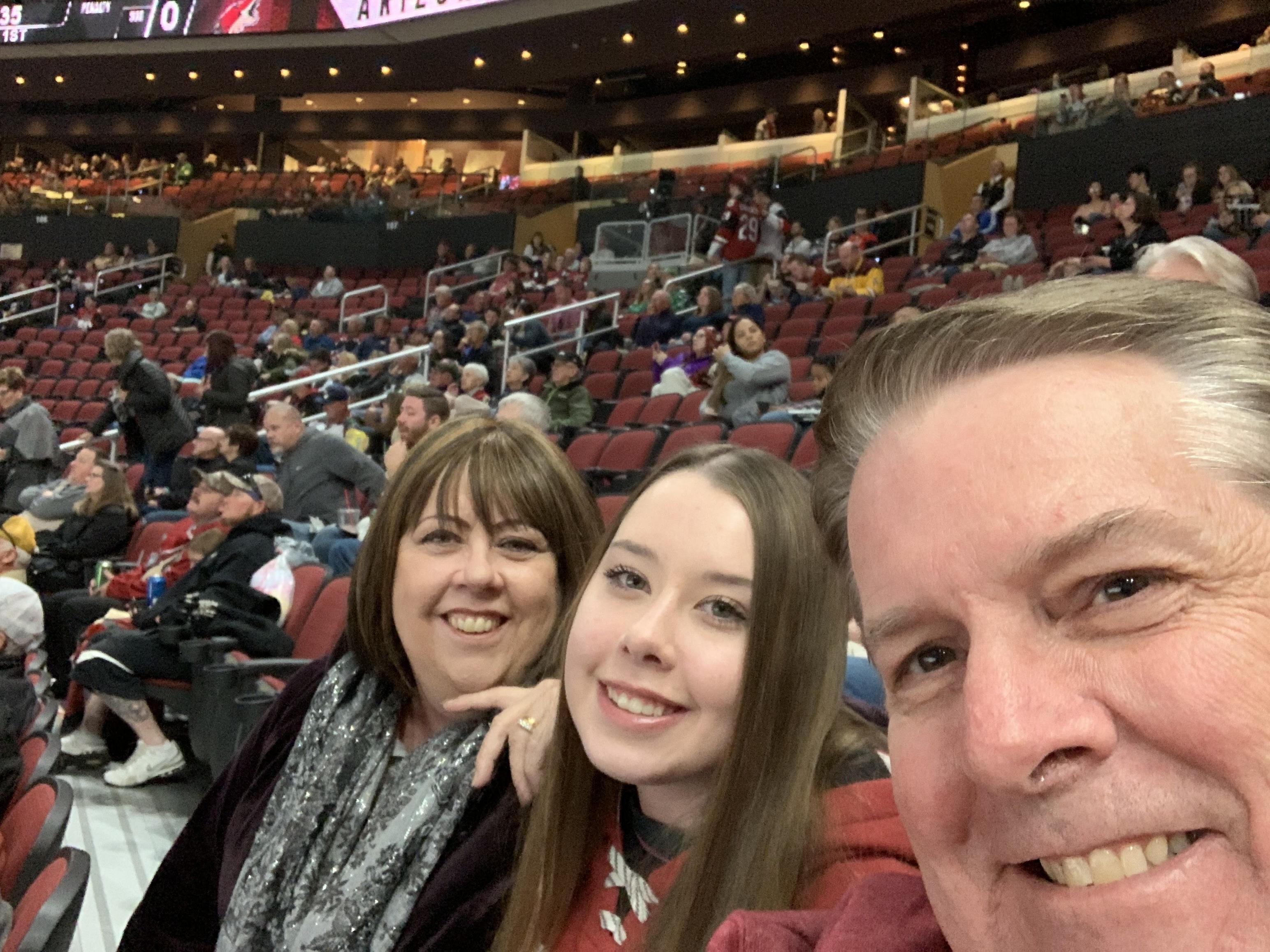 Arizona Coyotes vs. Vancouver Canucks - NHL