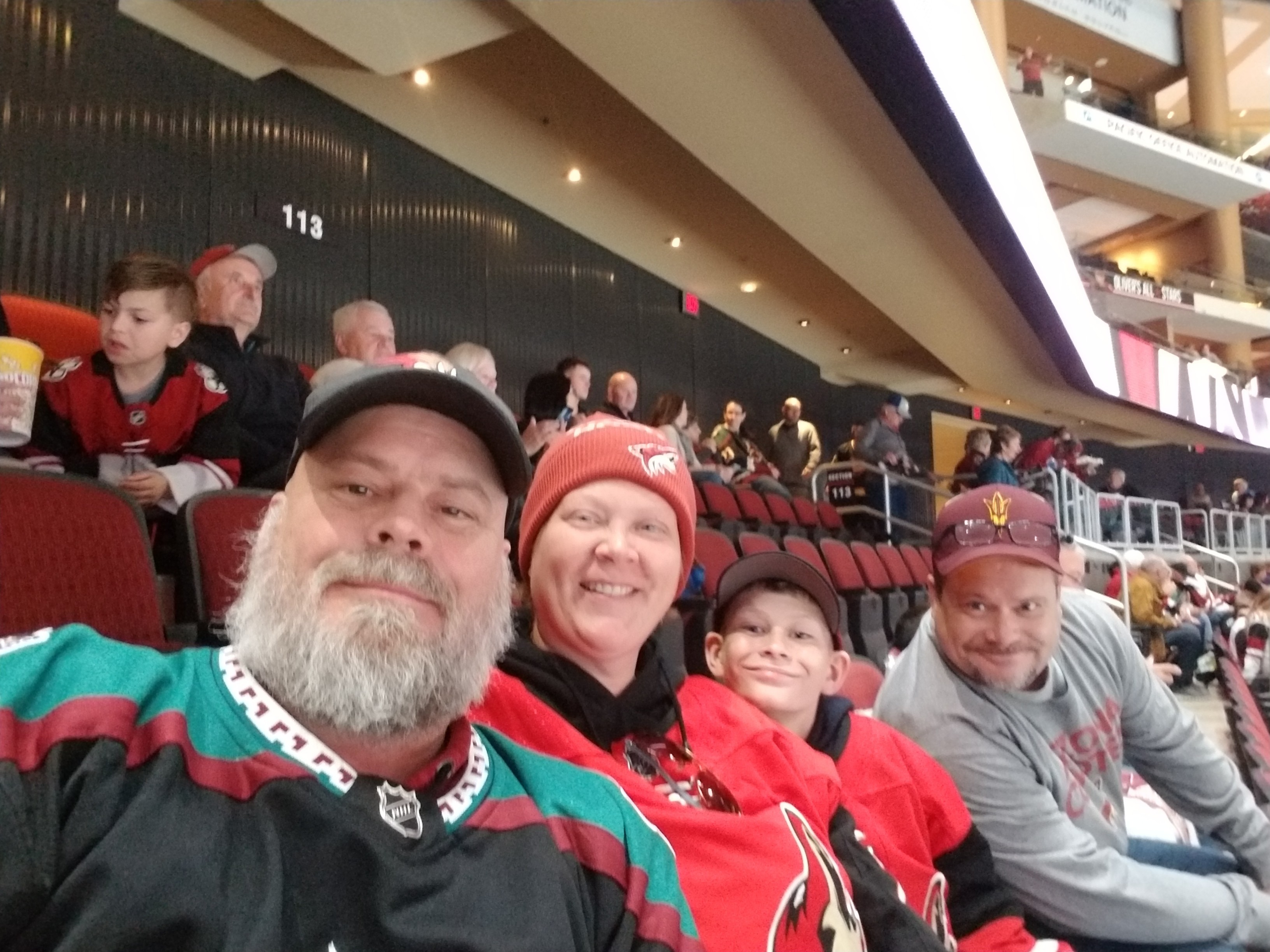Arizona Coyotes vs. Vancouver Canucks - NHL
