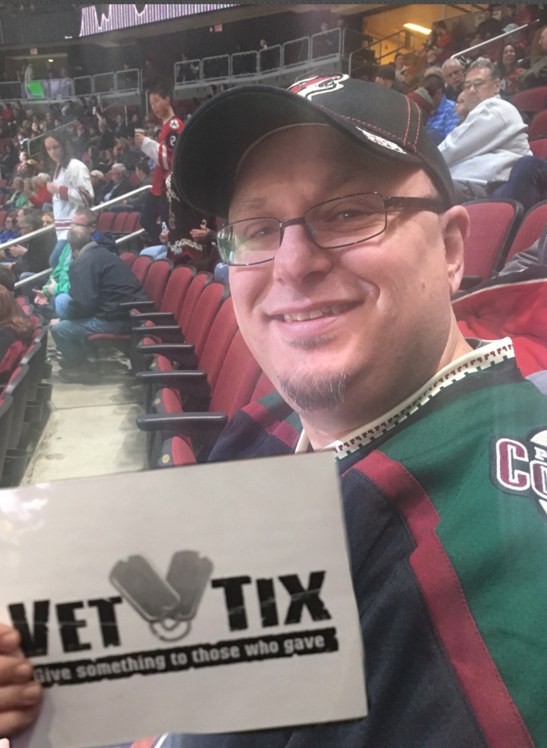 Arizona Coyotes vs. Vancouver Canucks - NHL