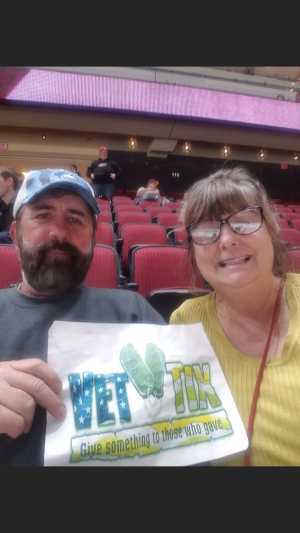Arizona Coyotes vs. Vancouver Canucks - NHL