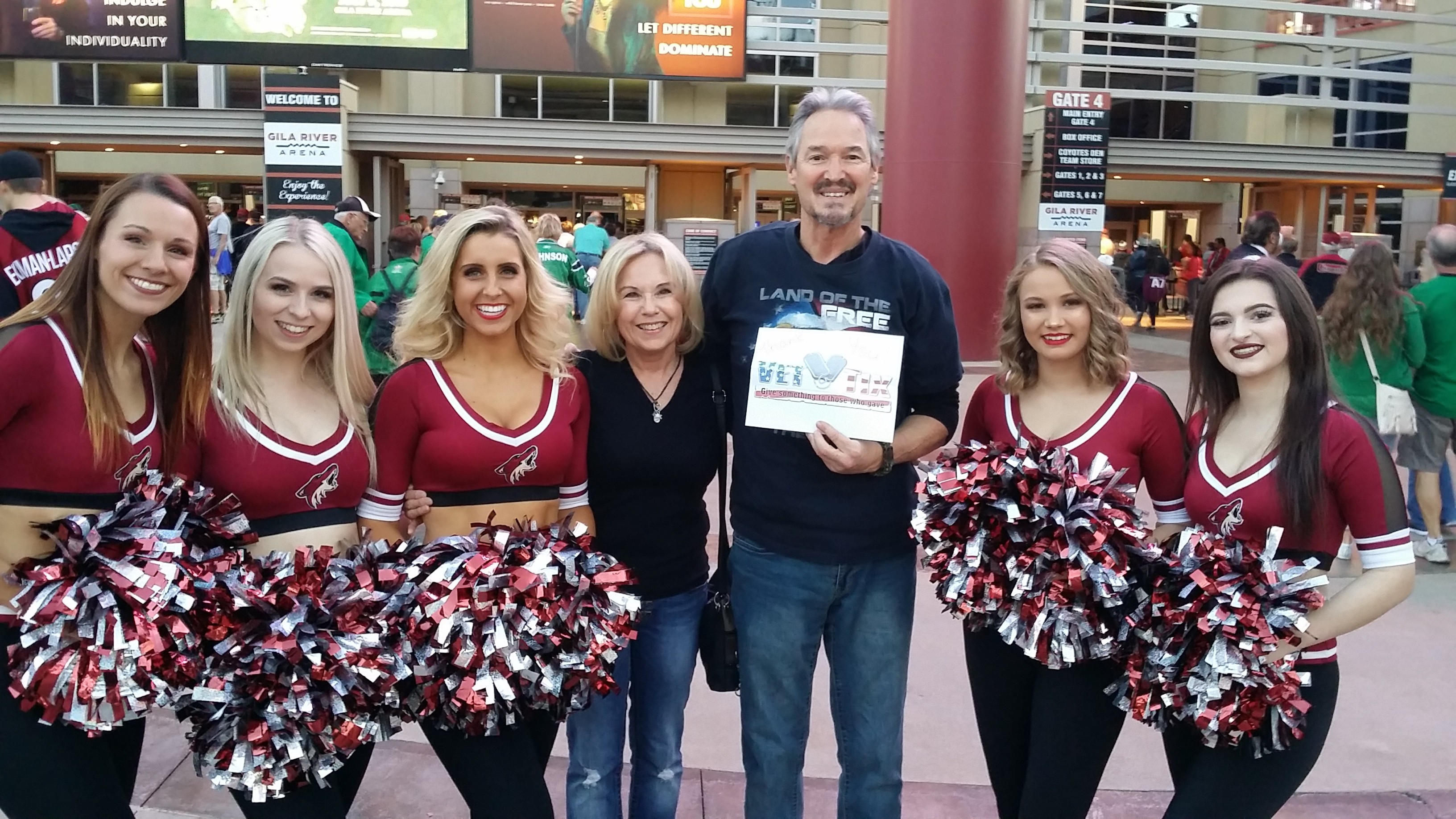 Arizona Coyotes vs. Vancouver Canucks - NHL