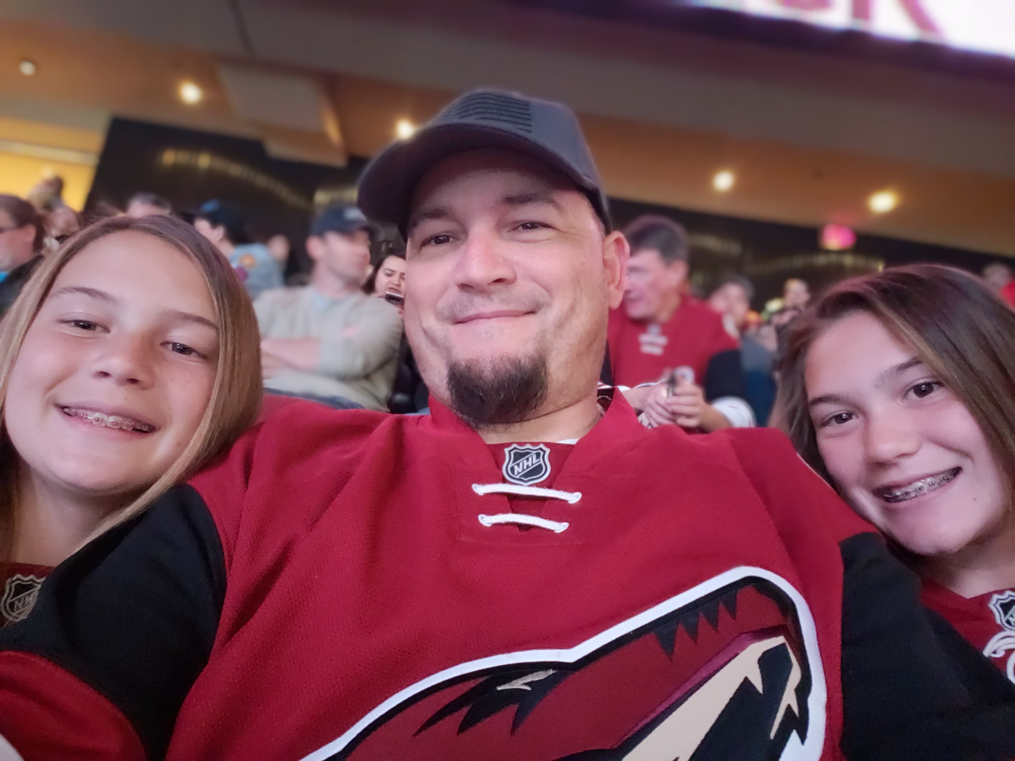 Arizona Coyotes vs. Vancouver Canucks - NHL