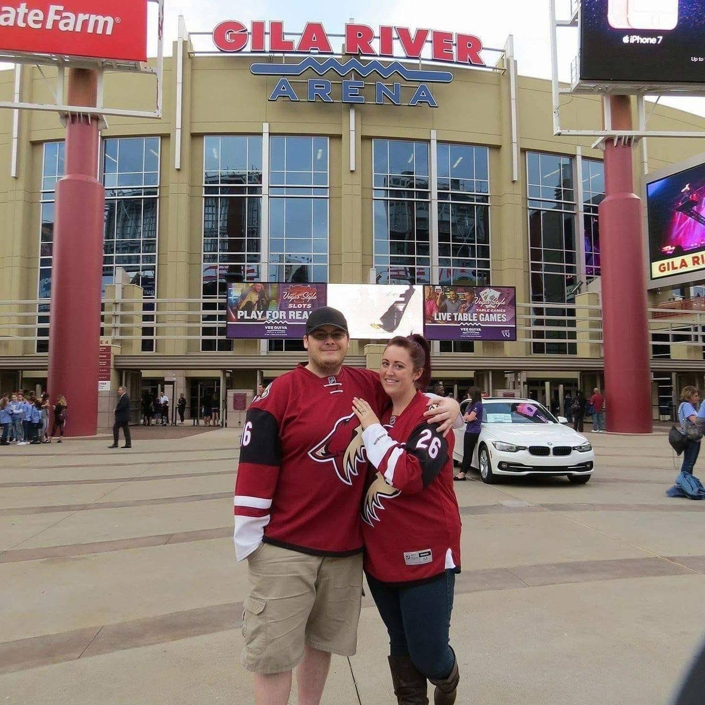 Arizona Coyotes vs. Vancouver Canucks - NHL