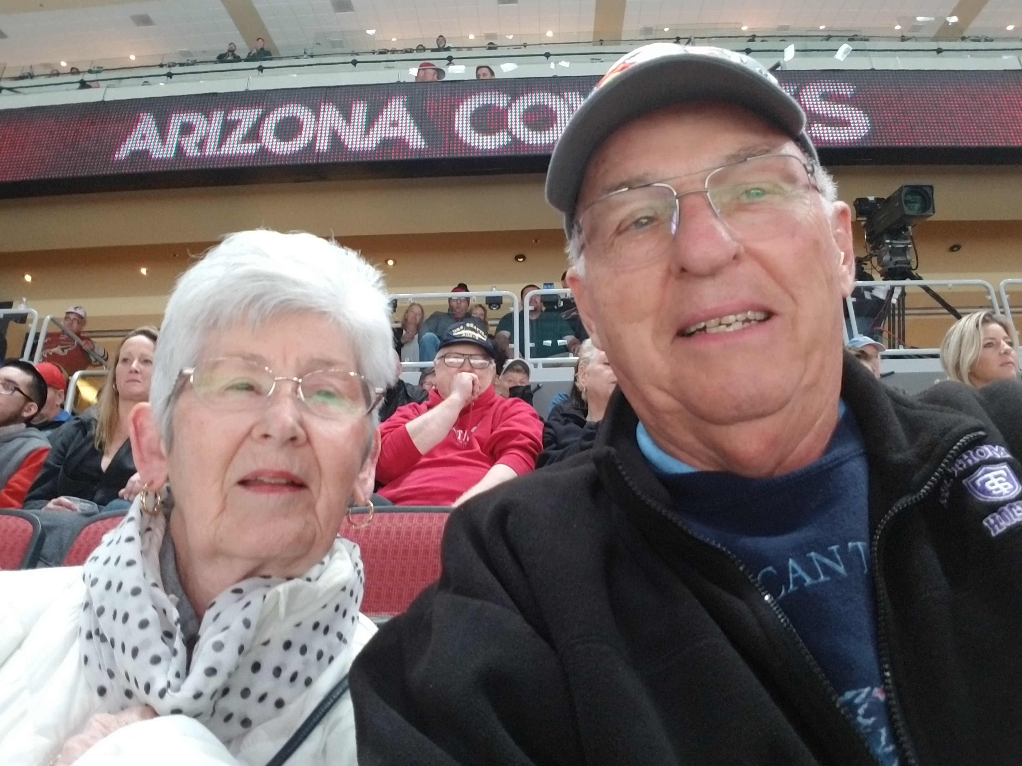 Arizona Coyotes vs. Vancouver Canucks - NHL