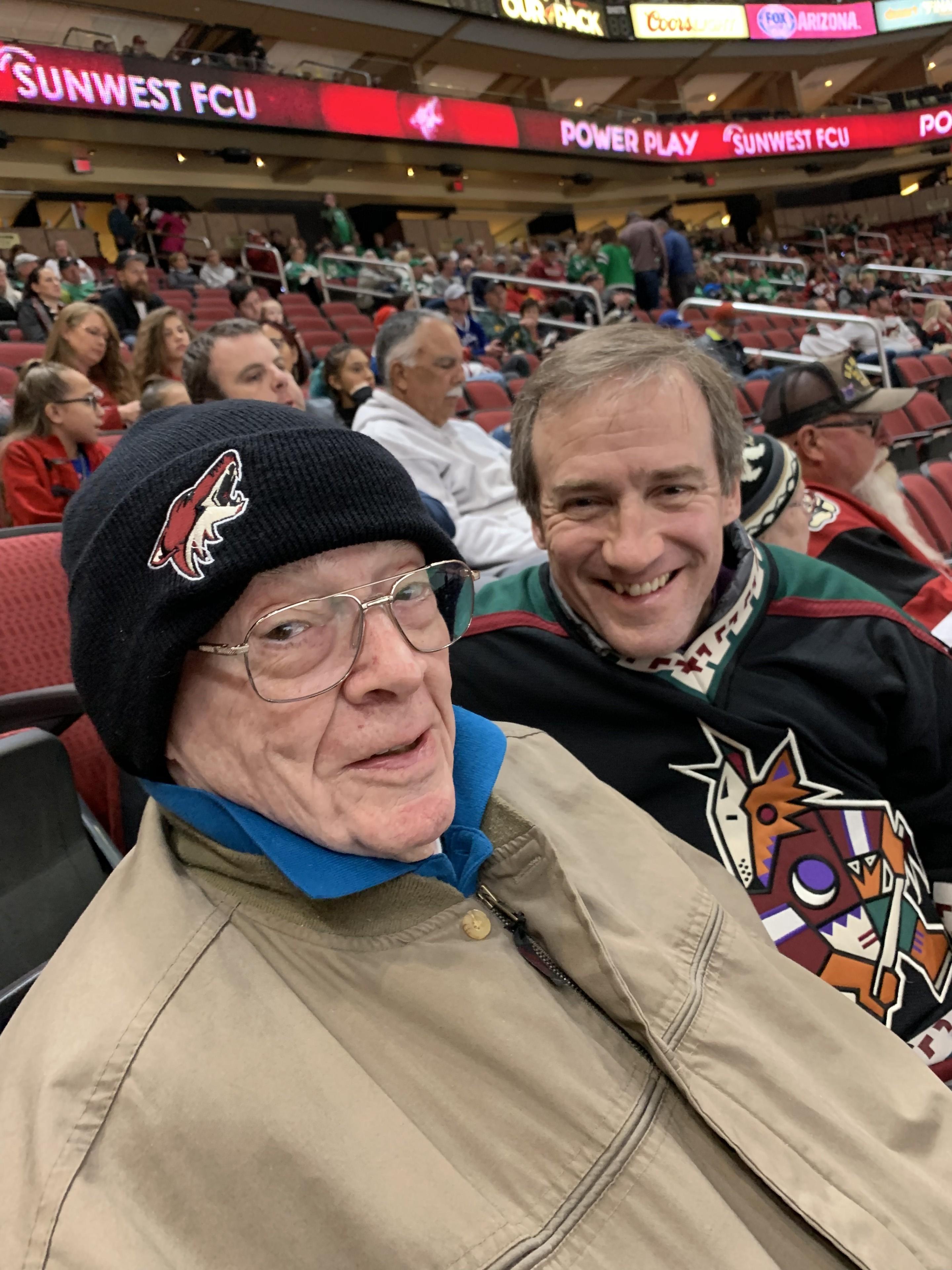 Arizona Coyotes vs. Vancouver Canucks - NHL