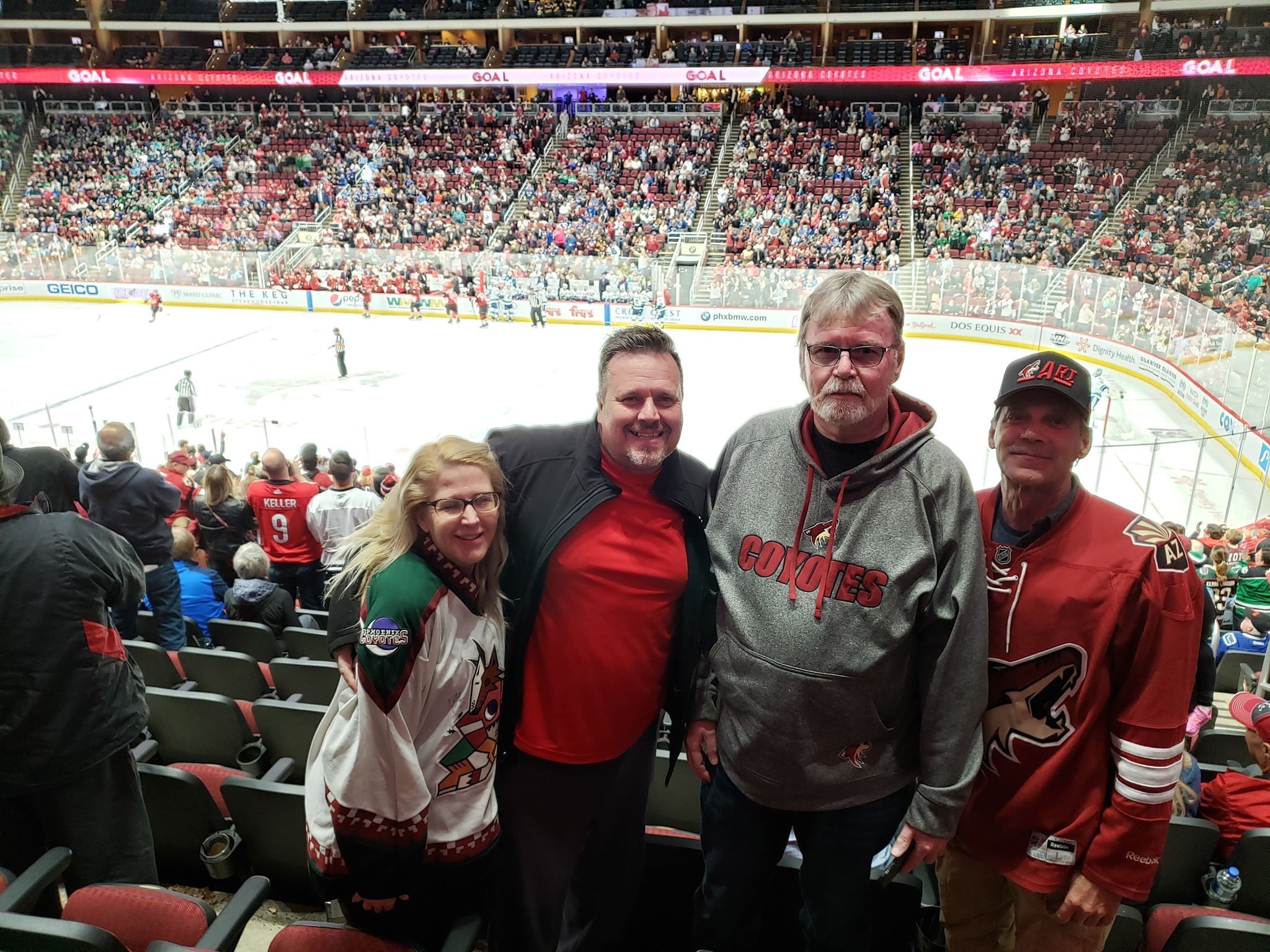 Arizona Coyotes vs. Vancouver Canucks - NHL
