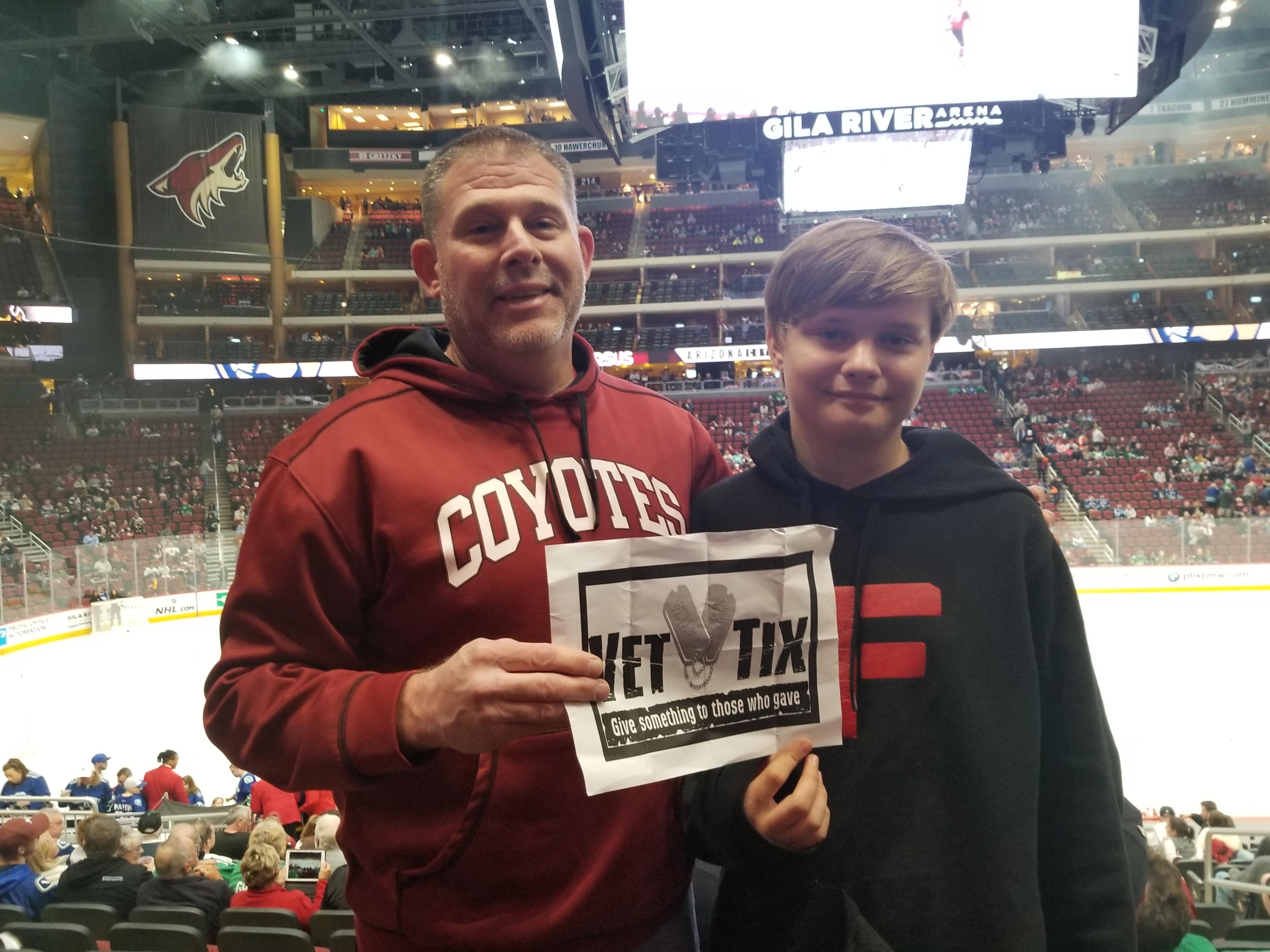 Arizona Coyotes vs. Vancouver Canucks - NHL