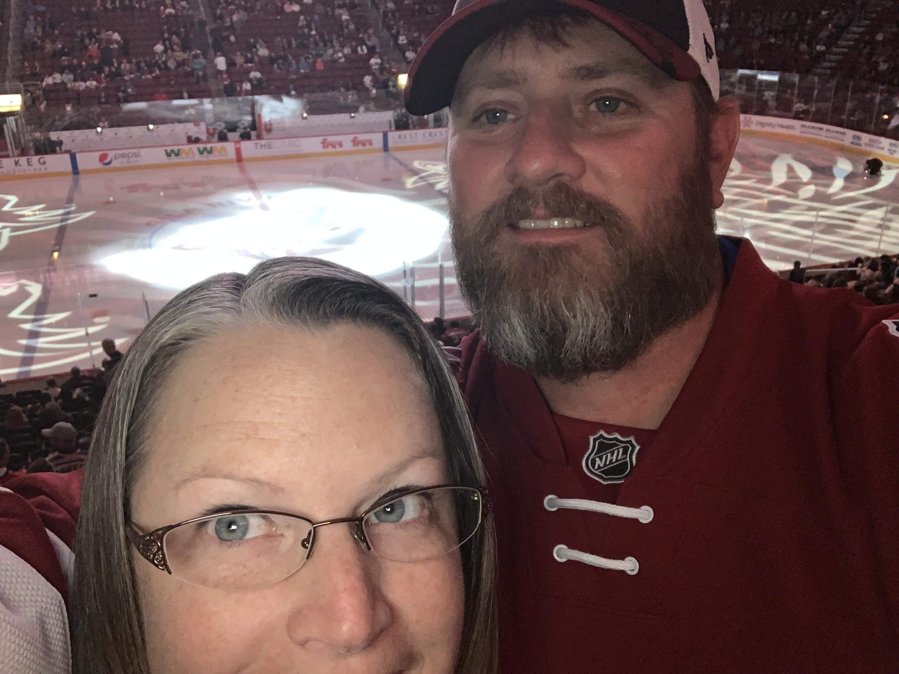 Arizona Coyotes vs. Vancouver Canucks - NHL