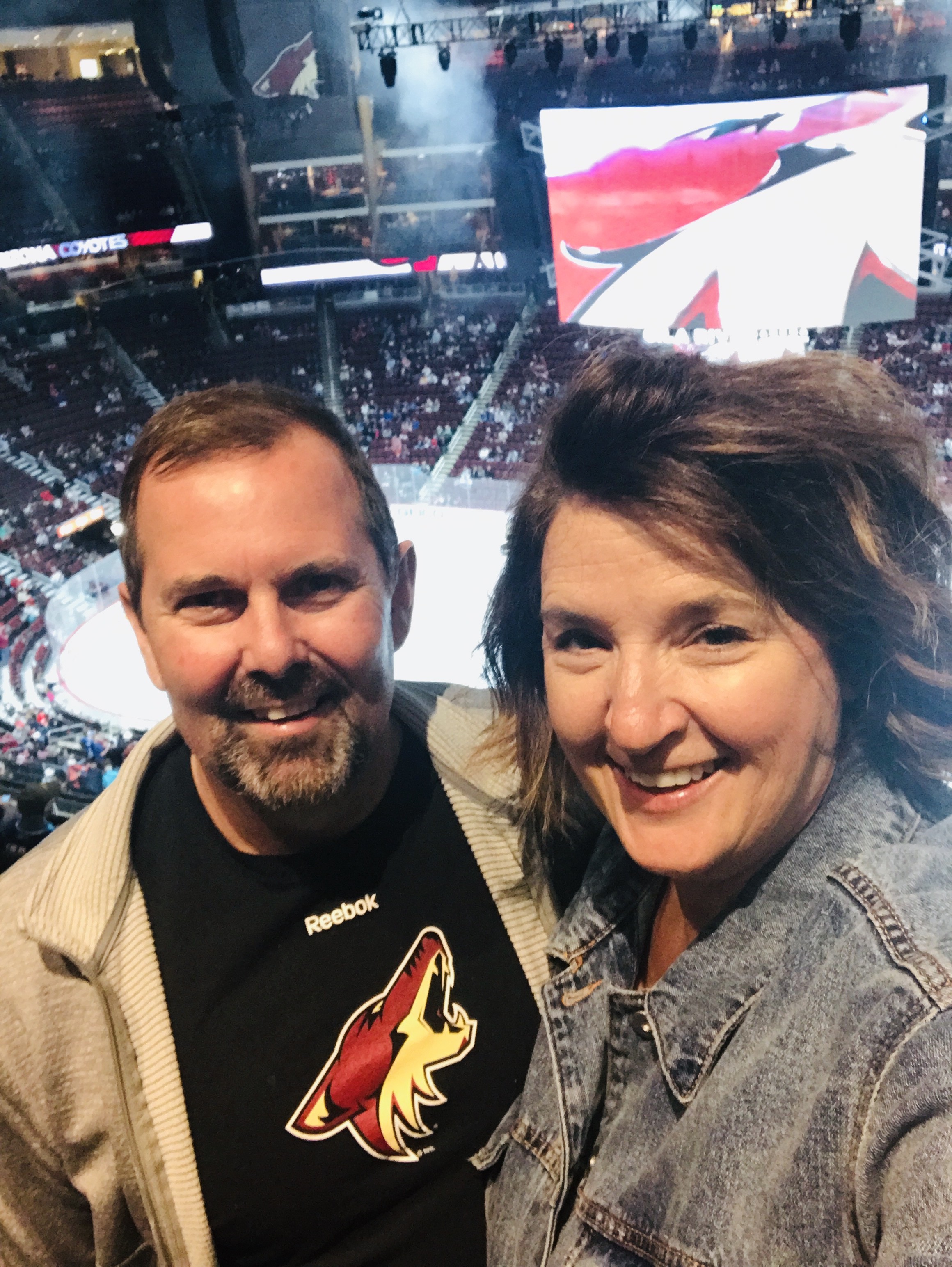 Arizona Coyotes vs. Vancouver Canucks - NHL