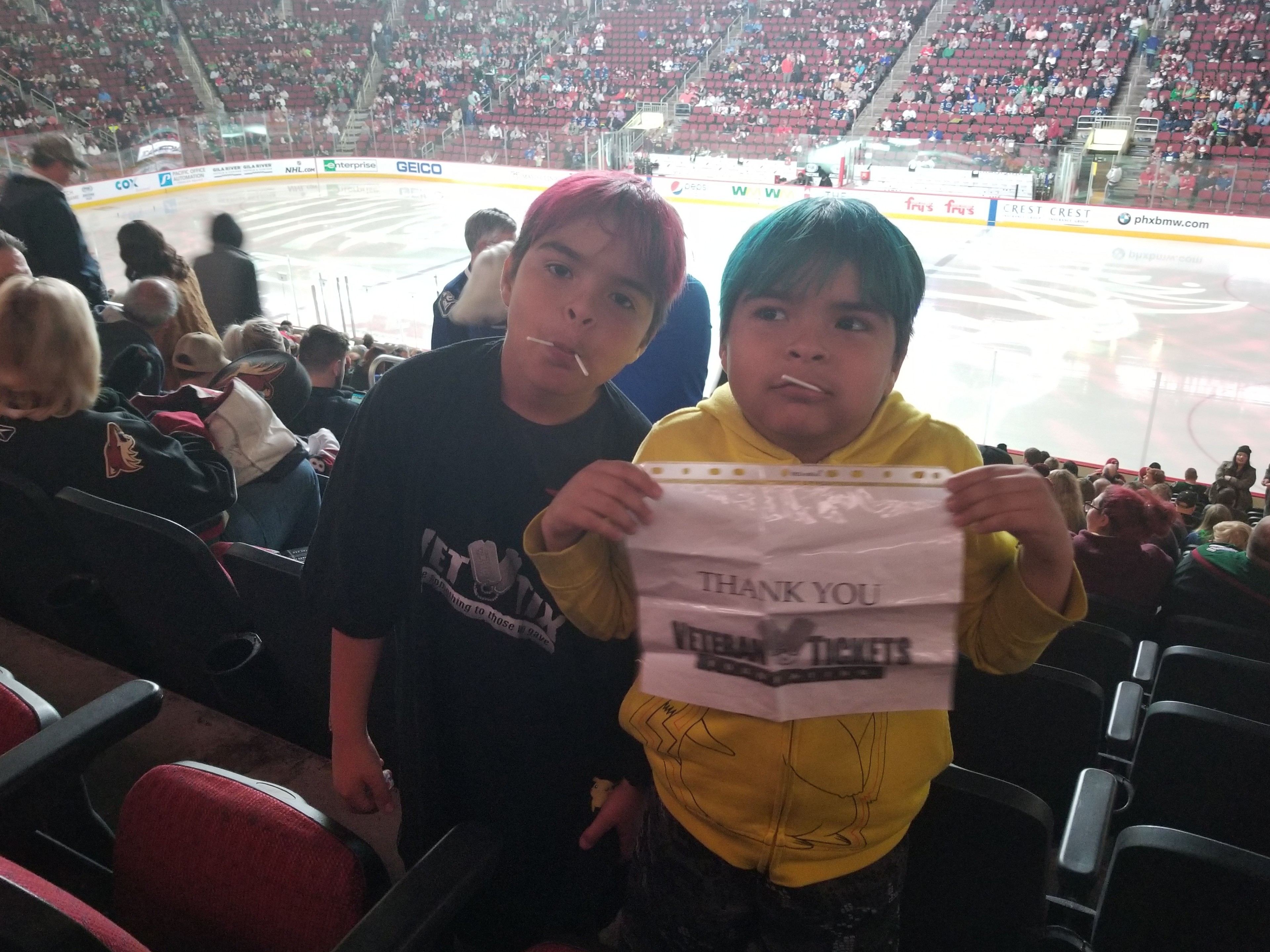 Arizona Coyotes vs. Vancouver Canucks - NHL
