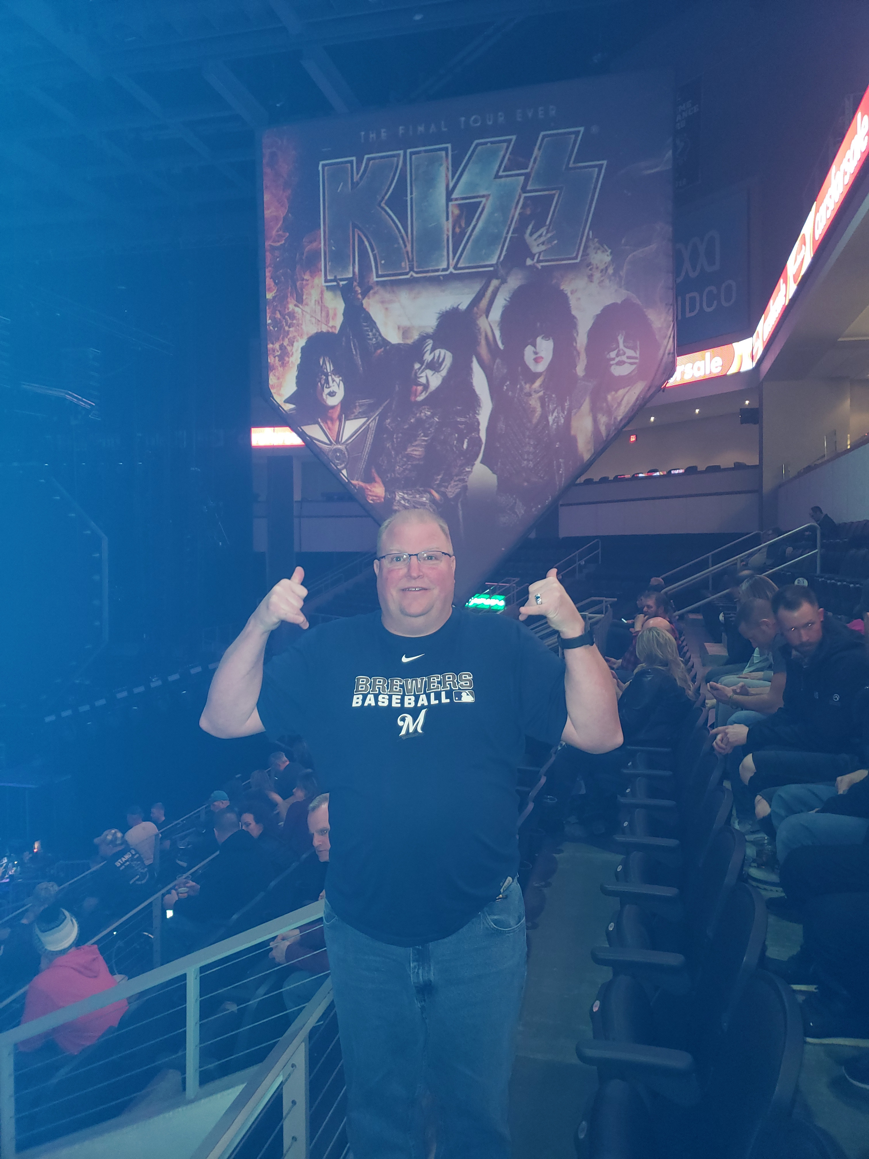 Kiss: End of the Road World Tour - Pop