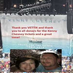 Wayne and Peggy attended Kenny Chesney: Songs for the Saints Tour with David Lee Murphy and Caroline Jones on May 16th 2019 via VetTix 