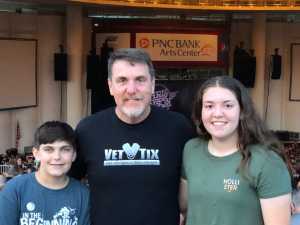 Chris Young: Raised on Country Tour - Country