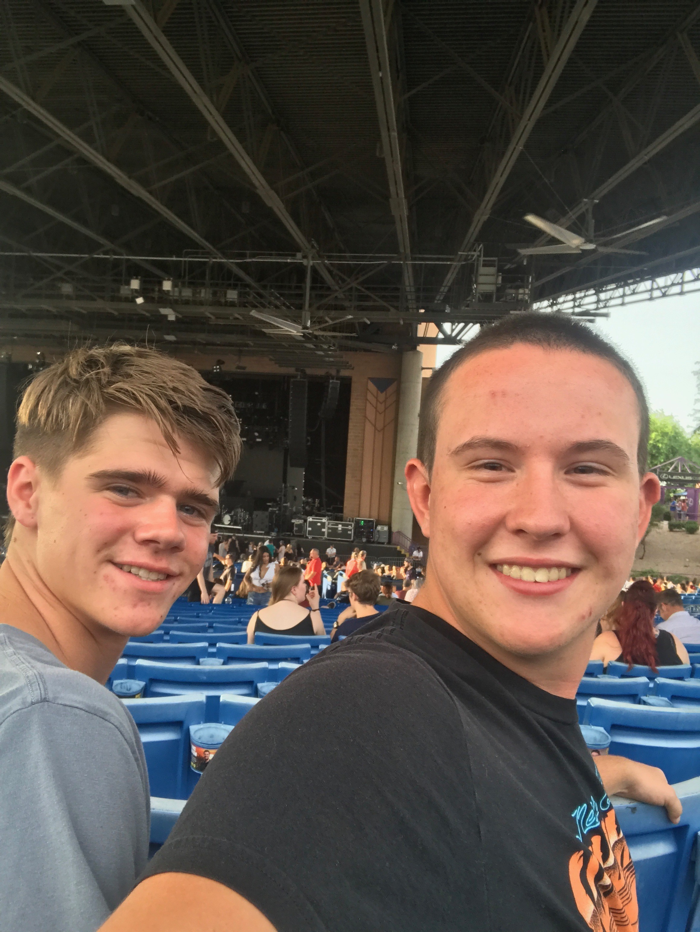 311 & Dirty Heads - Pop