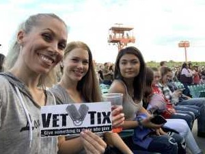 Chris Young: Raised on Country Tour - Country