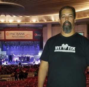 Alice Cooper & Halestorm - Pop