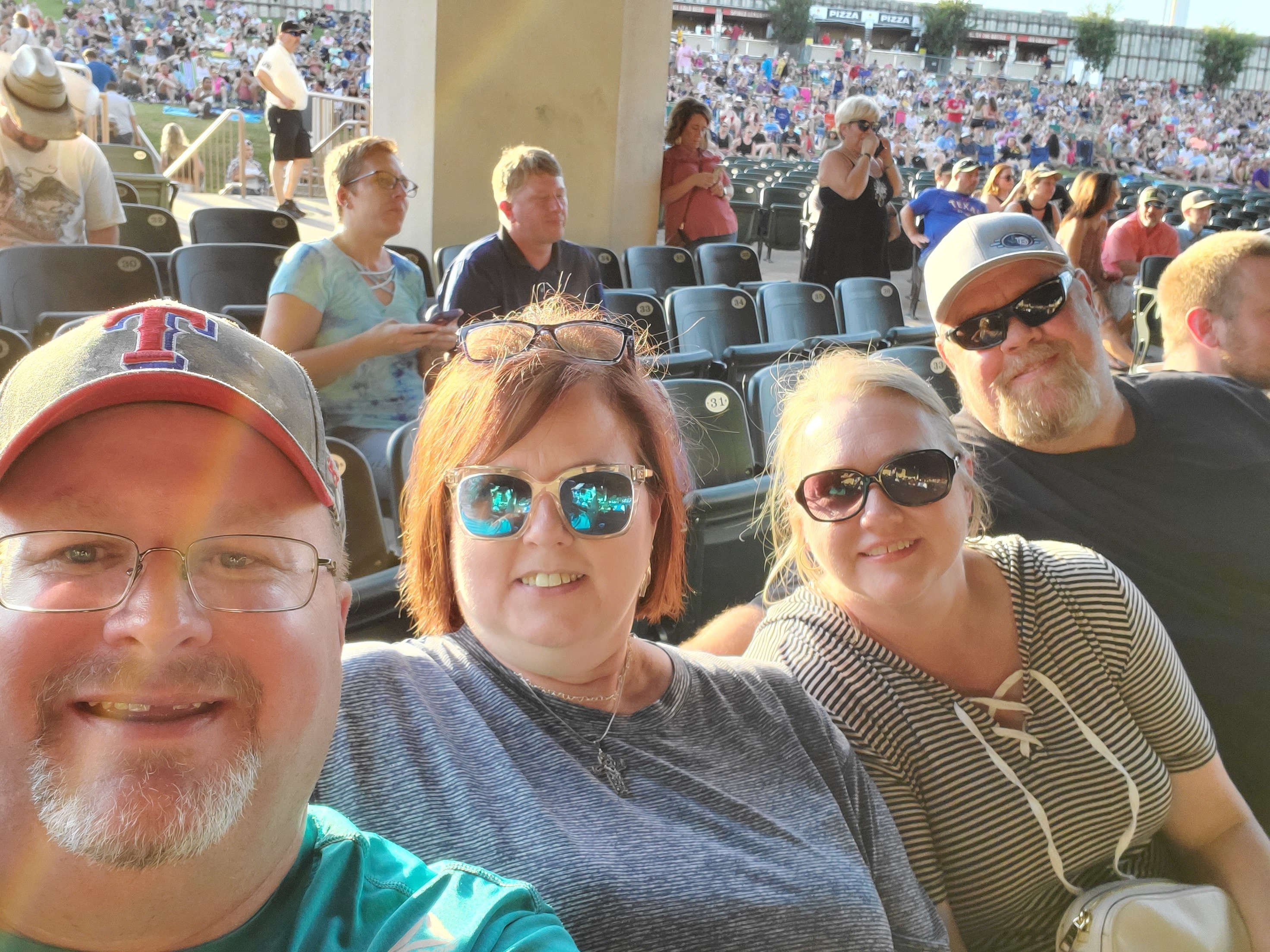 Dierks Bentley: Burning Man 2019 - Country