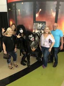 Kiss: End of the Road World Tour - Pop