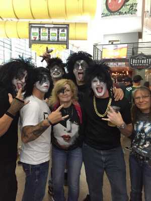 Kiss: End of the Road World Tour - Pop