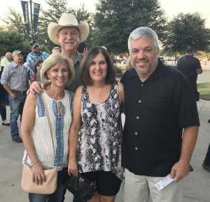 Toby Keith - That's Country Bro! Tour - Presented by 98. 1 Kvet - Tracking Attendance