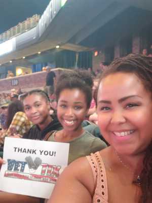 Carrie Underwood: the Cry Pretty Tour 360