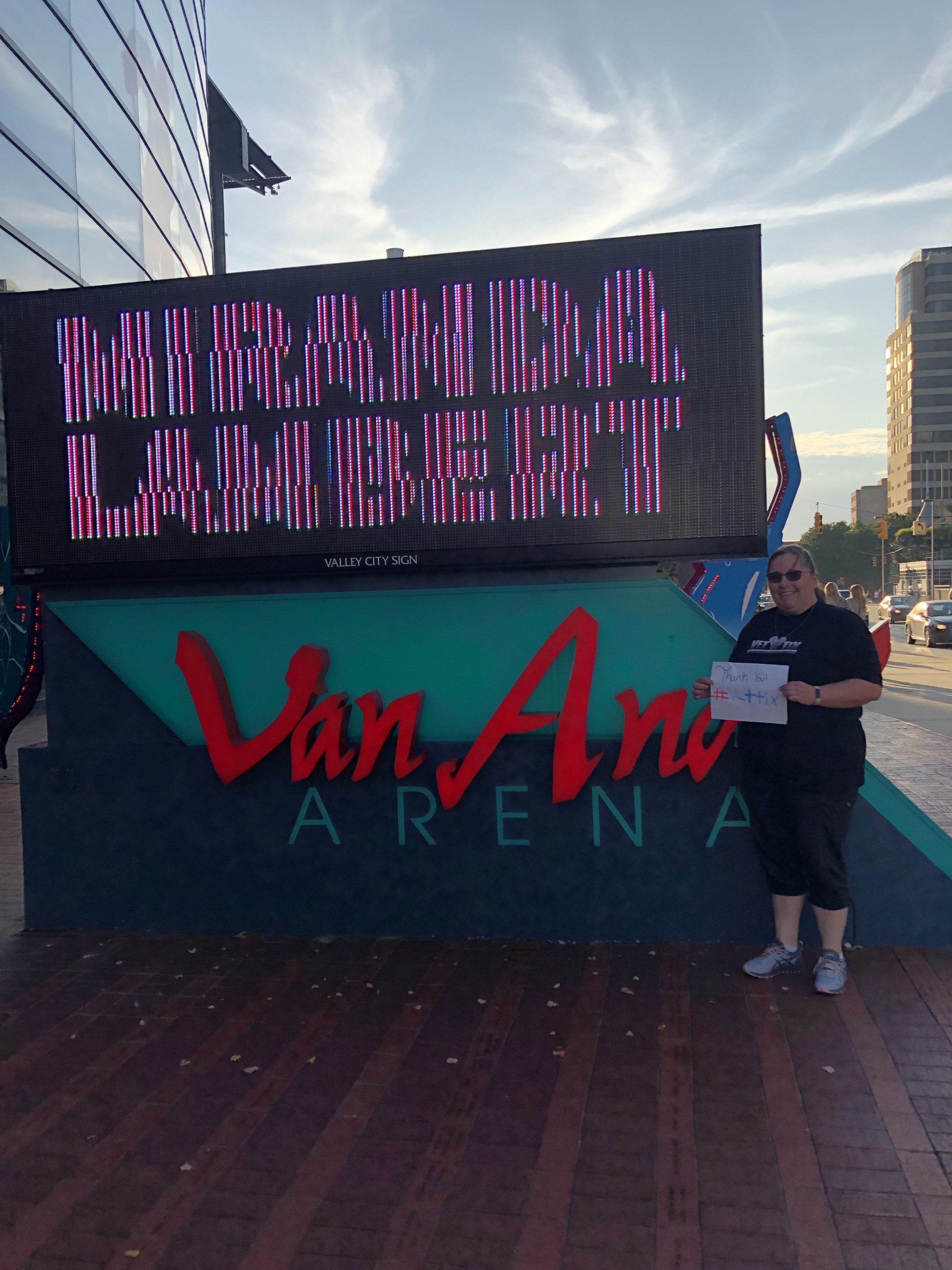 Miranda Lambert: Roadside Bars and Pink Guitars Tour