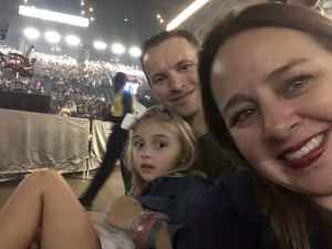 Miranda Lambert: Roadside Bars and Pink Guitars Tour