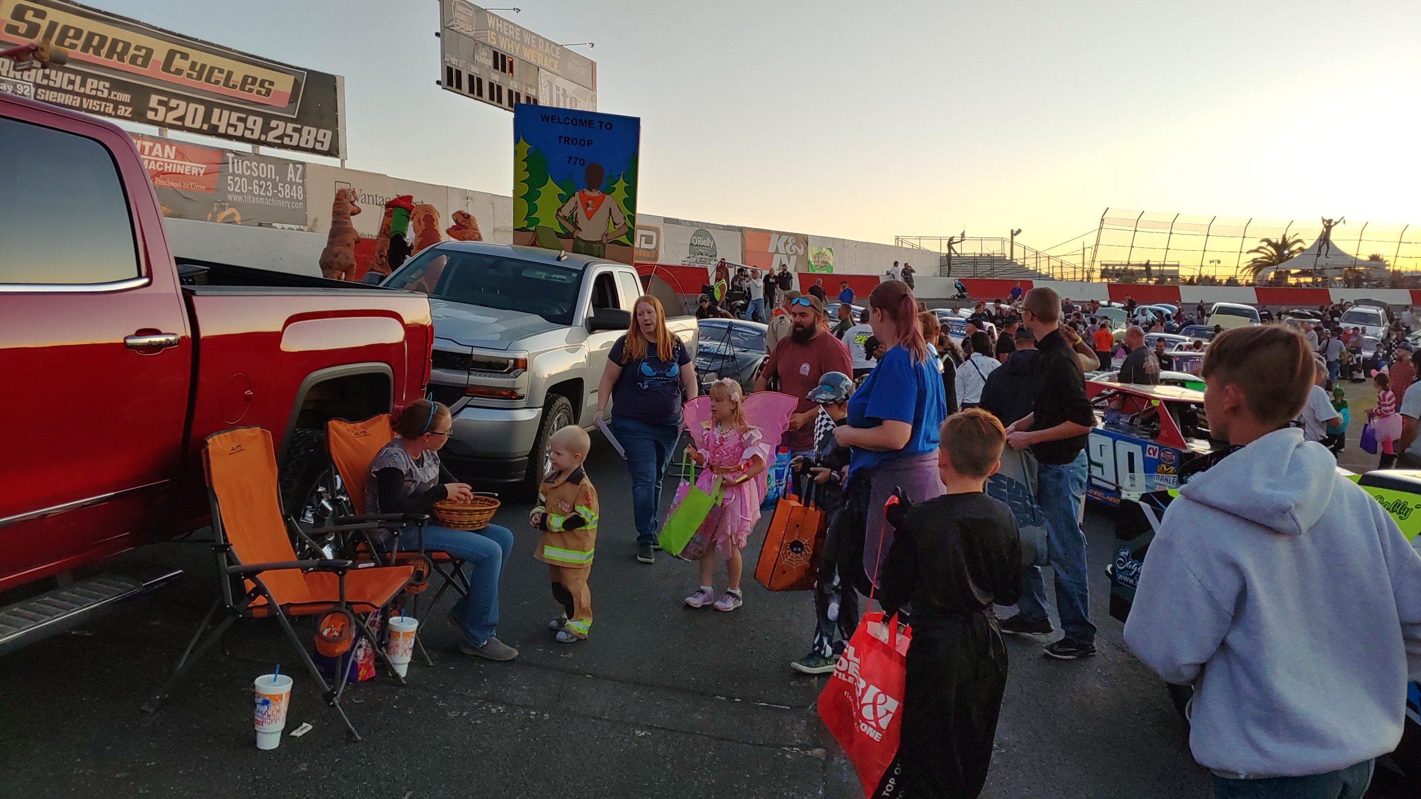 Tucson Speedway - Grand Finale Trunk N Treat