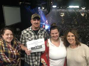 93. 1 Wpoc Presents Chris Young: Raised on Country Tour