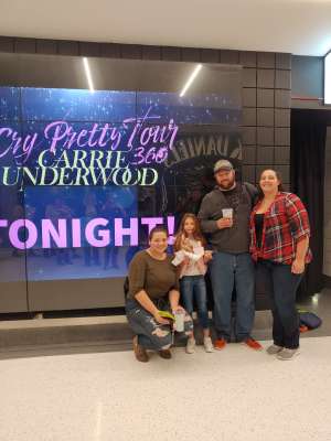 Carrie Underwood: the Cry Pretty Tour 360