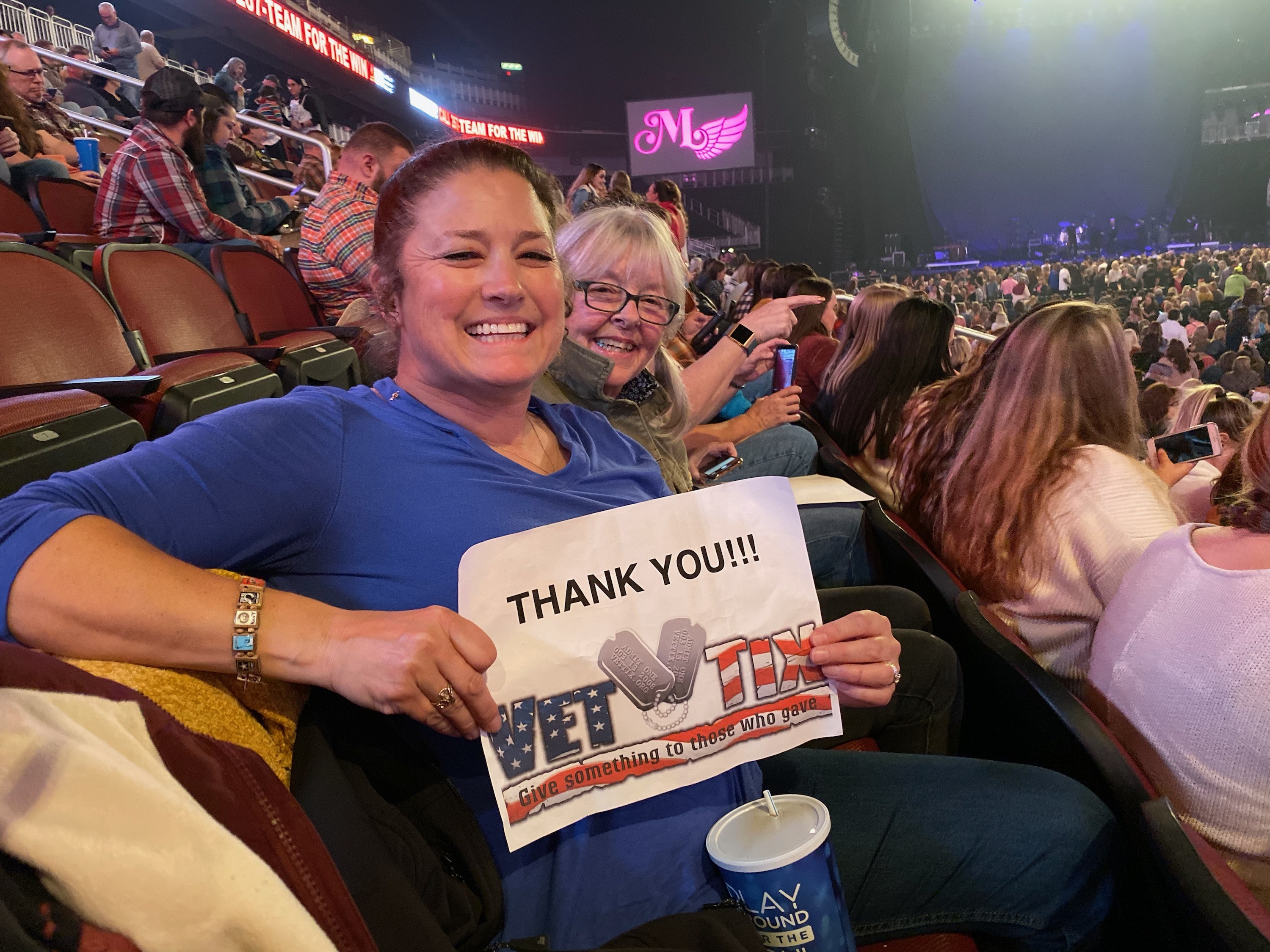 Miranda Lambert: Roadside Bars and Pink Guitars Tour