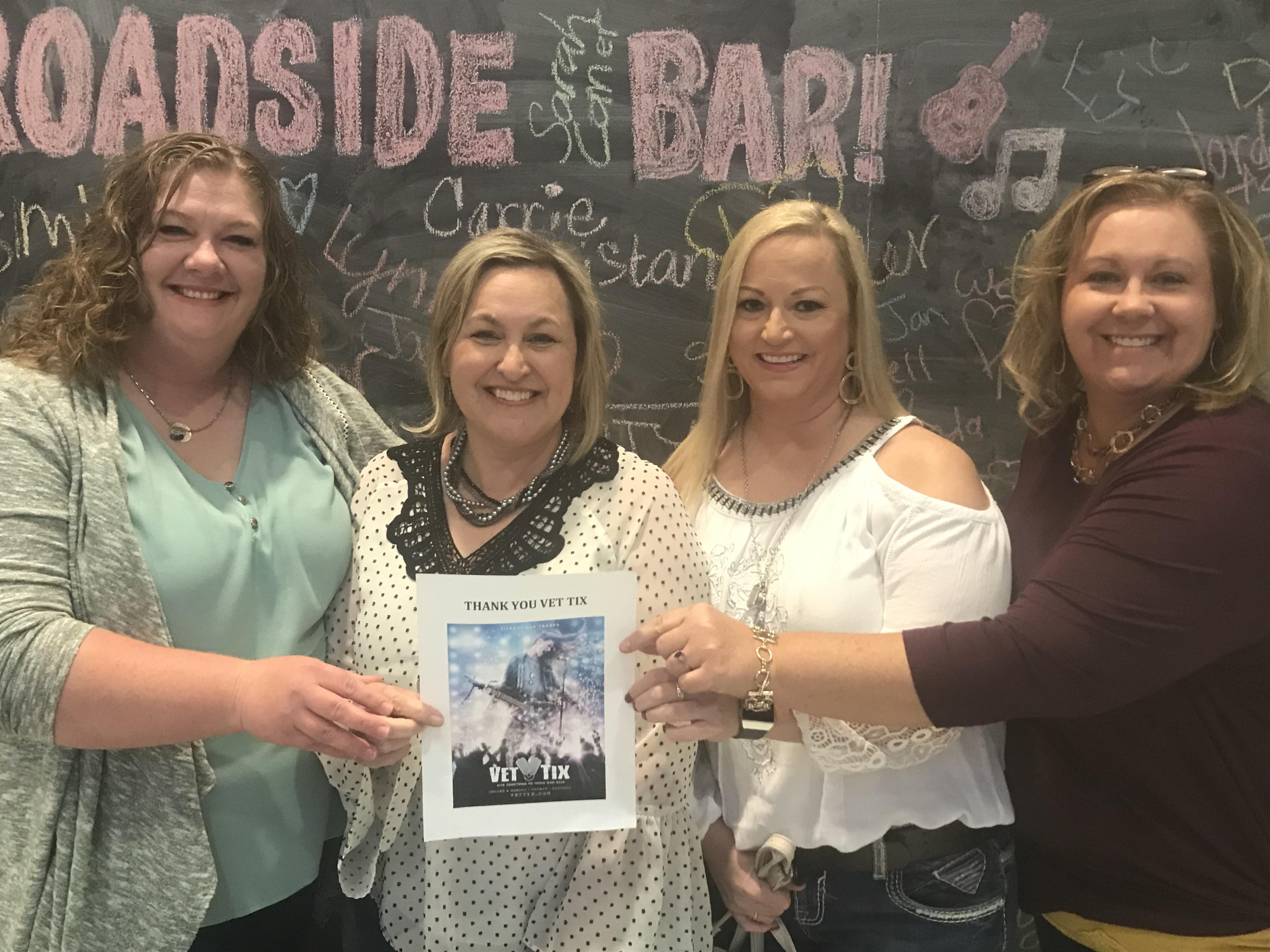 Miranda Lambert: Roadside Bars and Pink Guitars Tour