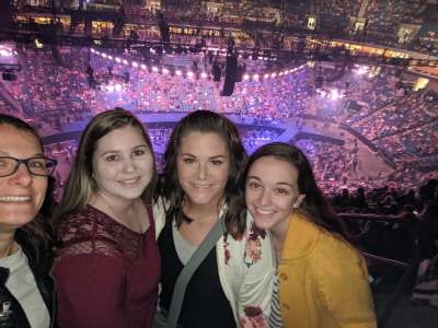 Thomas attended Carrie Underwood: the Cry Pretty Tour 360 on Oct 24th 2019 via VetTix 