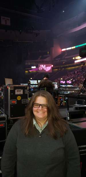 Miranda Lambert: Roadside Bars and Pink Guitars Tour