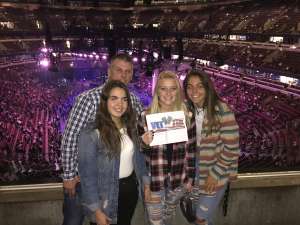 Carrie Underwood: the Cry Pretty Tour 360