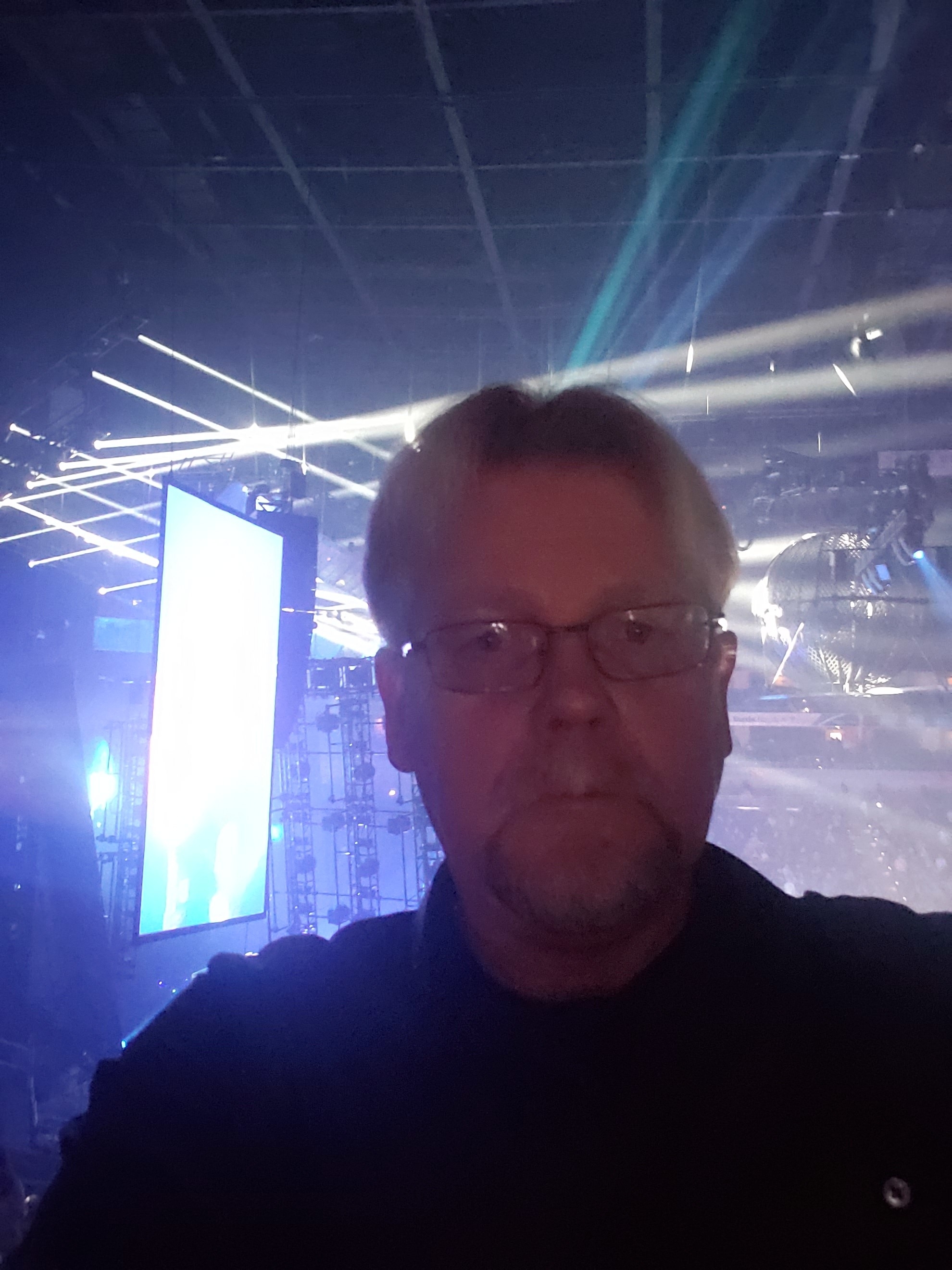 The Chainsmokers/5 Seconds of Summer/lennon Stella: World War Joy Tour