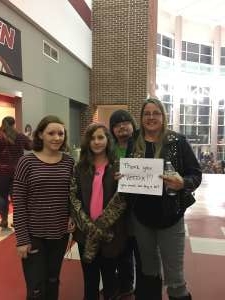 Miranda Lambert: Roadside Bars and Pink Guitars Tour