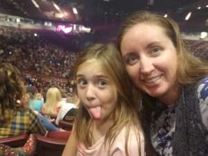 Miranda Lambert: Roadside Bars and Pink Guitars Tour