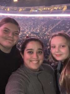 Jonas Brothers - Happiness Begins Tour