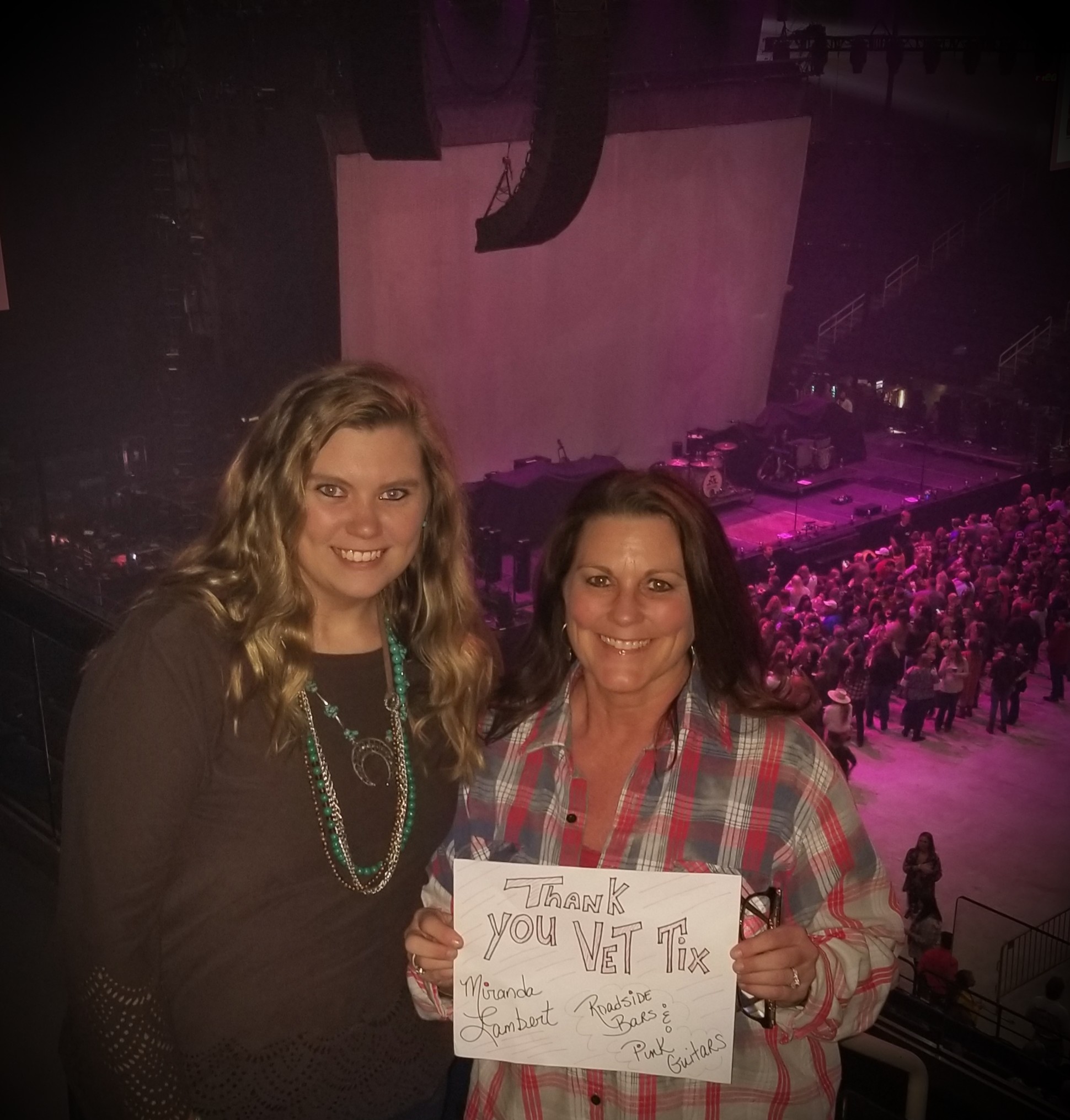 Miranda Lambert: Roadside Bars and Pink Guitars Tour