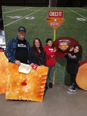david attended 2019 Cheez-it Bowl: Air Force Academy Falcons vs. Washington State Cougars on Dec 27th 2019 via VetTix 