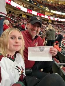 Arizona Coyotes vs. Chicago Blackhawks - NHL
