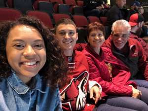 Arizona Coyotes vs. Chicago Blackhawks - NHL